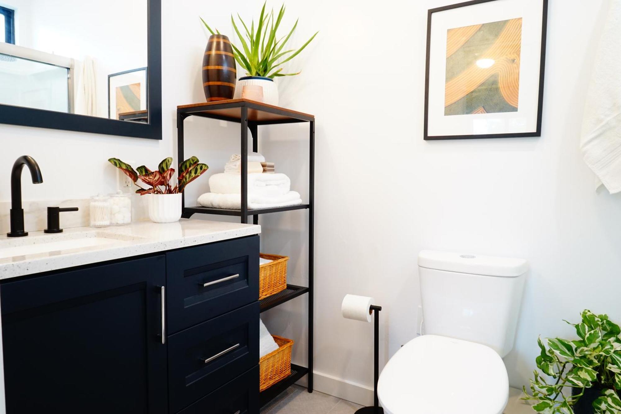 Newly Built, Bright, And Modern Guest Holiday home San Diego